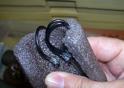Foam pipe insulation hook holder